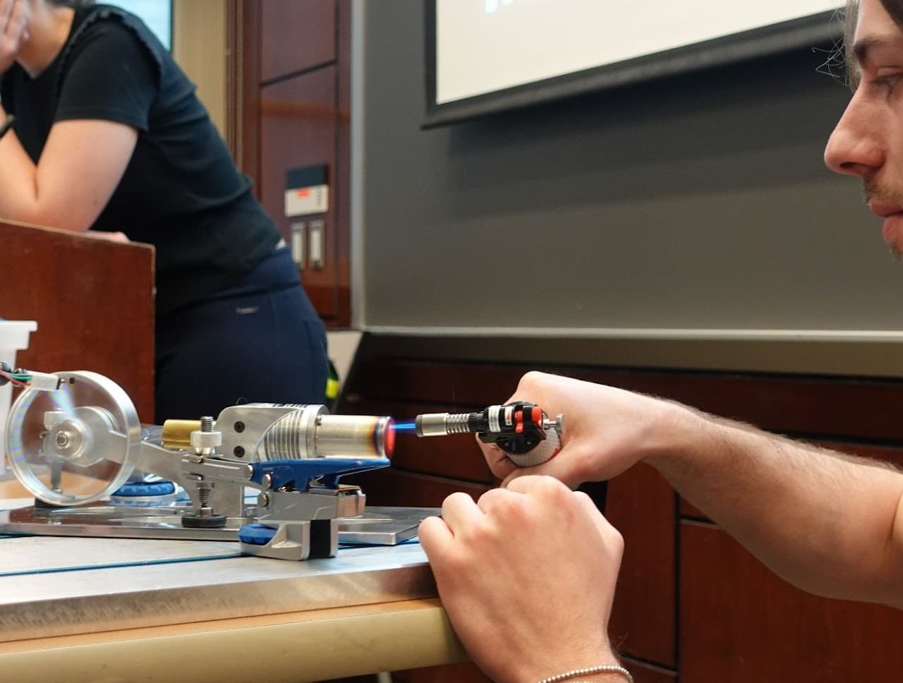 Machine Design & Manufacturing